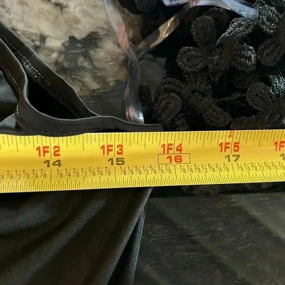 Women's One by One black Blouse M Lace Cold shoulder embroidered event party Y2K - Picture 7 of 8